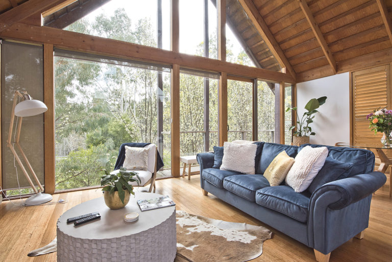 Romantic Daylesford Hepburn Springs Luxury spa villa